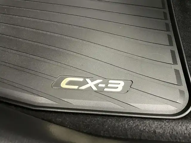 マツダ ＣＸ－３ 岡山県 2016(平28)年 5万km クリスタルホワイトパールマイカ プッシュスタート/フルセグテレビ/バックカメラ/アイドリングストップ/クルーズコントロール/スマートキー/純正１８インチアルミホイール/純正ナビ/純正フロアマット/ドアバイザー/ETC/ハーフレザーシート