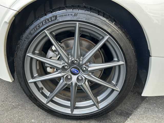 スバル ＢＲＺ S 京都府 2023(令5)年 1.2万km クリスタルホワイトP ワンオーナー /STIフロントエアロ /カロッツェリア純正SDナビ(AVIC-CQ912)/フルセグ /CD/DVD再生機能/Bluetooth/USB入力端子/AUX/禁煙 /バックカメラ /LEDヘッドライト /オートライト/ハーフレザー /前席シートヒーター /前方ドライブレコーダー /純正AW18インチ /衝突軽減/レーダークルーズコントロール/Wエアバッグ/カーテンエアバッグ