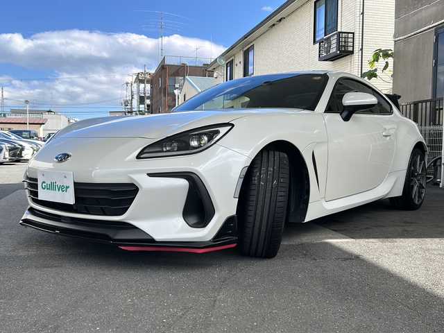 スバル ＢＲＺ S 京都府 2023(令5)年 1.2万km クリスタルホワイトP ワンオーナー /STIフロントエアロ /カロッツェリア純正SDナビ(AVIC-CQ912)/フルセグ /CD/DVD再生機能/Bluetooth/USB入力端子/AUX/禁煙 /バックカメラ /LEDヘッドライト /オートライト/ハーフレザー /前席シートヒーター /前方ドライブレコーダー /純正AW18インチ /衝突軽減/レーダークルーズコントロール/Wエアバッグ/カーテンエアバッグ