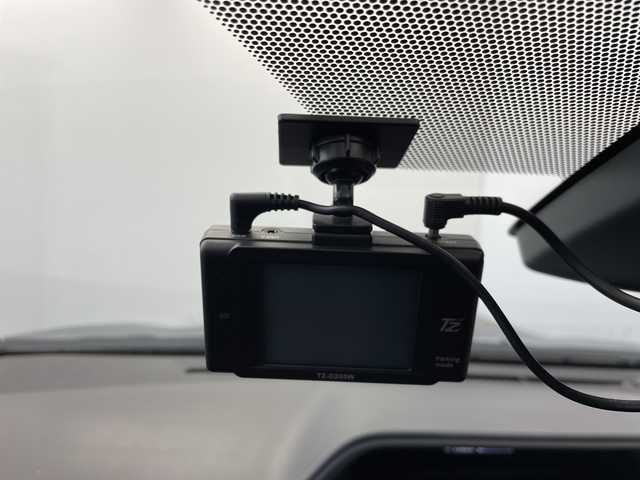 トヨタ アクア S 群馬県 2021(令3)年 2.6万km ダークブルーマイカ 禁煙車　セーフティセンス　純正７インチナビ　パノラミックビューモニター　ＬＥＤライト　ヘッドライトレベライザー　クリアランスソナー　ステアリングリモコン　スマートキー　ETC　ドライブレコーダー