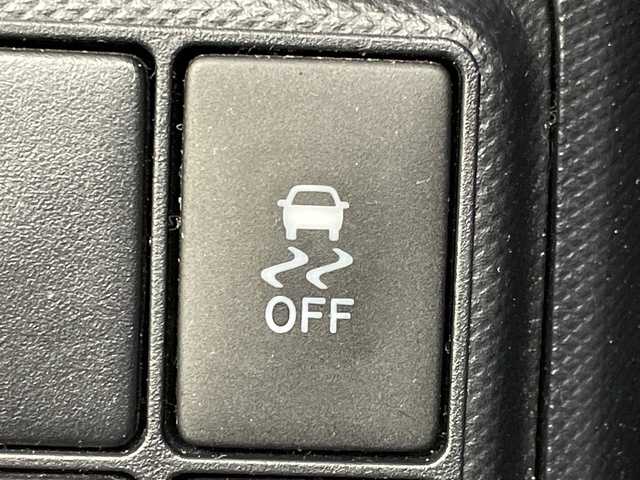 トヨタ アクア S 群馬県 2021(令3)年 2.6万km ダークブルーマイカ 禁煙車　セーフティセンス　純正７インチナビ　パノラミックビューモニター　ＬＥＤライト　ヘッドライトレベライザー　クリアランスソナー　ステアリングリモコン　スマートキー　ETC　ドライブレコーダー