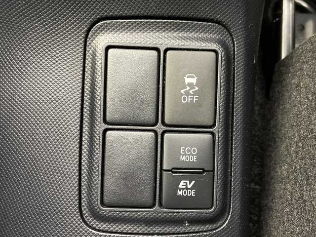 トヨタ アクア S 群馬県 2021(令3)年 2.6万km ダークブルーマイカ 禁煙車　セーフティセンス　純正７インチナビ　パノラミックビューモニター　ＬＥＤライト　ヘッドライトレベライザー　クリアランスソナー　ステアリングリモコン　スマートキー　ETC　ドライブレコーダー