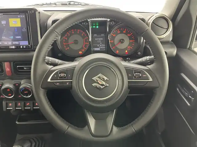 スズキ ジムニー XC 愛知県 2020(令2)年 5.2万km ピュアホワイトP 社外８型ナビ　シートヒーター　バックカメラ　禁煙車　フルセグＴＶ　Ｂｌｕｅｔｏｏｔｈ　デュアルカメラブレーキ　衝突軽減　クルコン　ＬＥＤオートライト　ドラレコ　純正マッドフラップ　純正マット　フォグ