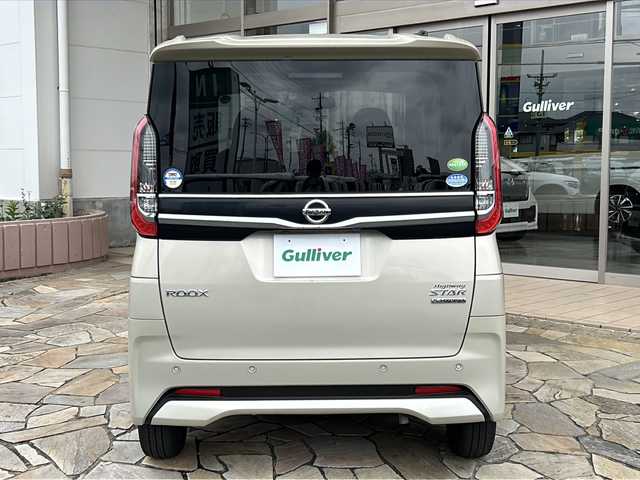 日産 ルークス ハイウェイスター X 静岡県 2020(令2)年 6.2万km フローズンバニラパール 純正ナビ/・アラウンドビューモニター/・Bluetooth/・CD/DVD/・フルセグTV/・USB/・AUX/主要装備/・プッシュスタート/・両側パワースライドドア/・ドライブレコーダー/・純正14インチＡＷ/・純正フロアマット/・リヤシーリングファン/・後席サンシェード/・アイドリングストップ/・スマートキー/・スペアキー/・LEDヘッドライト/・カーテンエアバッグ/安全装備/・プロパイロット/・エマージェンシーブレーキ/・車線逸脱防止システム/・先行車発進お知らせ機能/・速度標識認識システム/・交通標識認識システム/・前後ソナー/・ふらつき警報