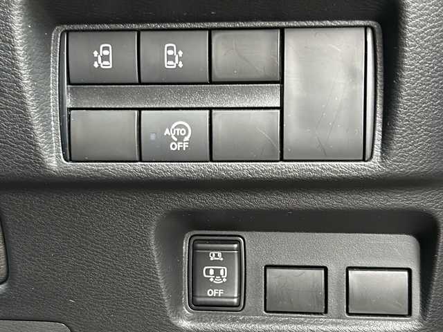 日産 ルークス ハイウェイスター X 静岡県 2020(令2)年 6.2万km フローズンバニラパール 純正ナビ/・アラウンドビューモニター/・Bluetooth/・CD/DVD/・フルセグTV/・USB/・AUX/主要装備/・プッシュスタート/・両側パワースライドドア/・ドライブレコーダー/・純正14インチＡＷ/・純正フロアマット/・リヤシーリングファン/・後席サンシェード/・アイドリングストップ/・スマートキー/・スペアキー/・LEDヘッドライト/・カーテンエアバッグ/安全装備/・プロパイロット/・エマージェンシーブレーキ/・車線逸脱防止システム/・先行車発進お知らせ機能/・速度標識認識システム/・交通標識認識システム/・前後ソナー/・ふらつき警報