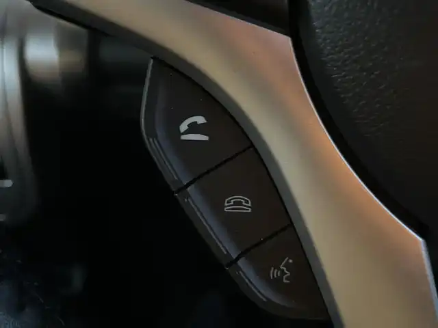 スズキ クロスビー HYBRID MX 千葉県 2020(令2)年 6.2万km ピュアホワイトパール/ブラック2トーンルーフ 純正8型ナビ/全周囲カメラ/フルセグ/衝突被害軽減ブレーキ/車線逸脱抑制装置/クルーズコントロール/オートマチックハイビーム/クリアランスソナー/ETC/ドラレコ/シートヒーター/純正16インチAW/LEDヘッドライト/スマートキー