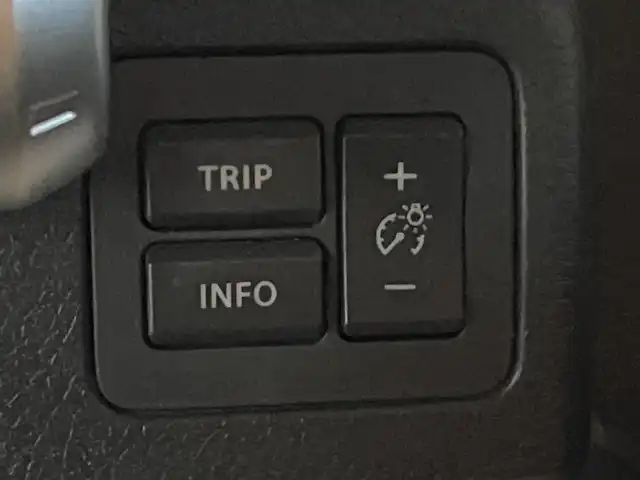 スズキ クロスビー HYBRID MX 千葉県 2020(令2)年 6.2万km ピュアホワイトパール/ブラック2トーンルーフ 純正8型ナビ/全周囲カメラ/フルセグ/衝突被害軽減ブレーキ/車線逸脱抑制装置/クルーズコントロール/オートマチックハイビーム/クリアランスソナー/ETC/ドラレコ/シートヒーター/純正16インチAW/LEDヘッドライト/スマートキー