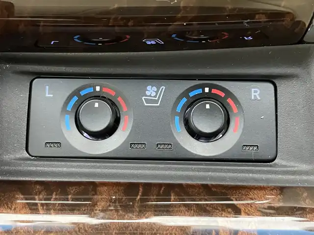 トヨタ アルファードハイブリット G Fパッケージ 滋賀県 2019(平31)年 6.6万km ホワイトパールクリスタルシャイン サンルーフ/レザーシート/純正9型JBLサウンドナビ/【CD/DVD/USB/Bluetooth/HDMI/フルセグ】/BSM/全方位カメラ/パワーシート/ベンチレーションシート/デジタルインナーミラー/ステアリングヒーター/パワーバックドア/両側パワースライドドア/オートホールド/LEDヘッドライト/前後ソナー/オットマン/ETC