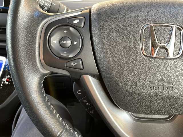 ホンダ フリード＋ ハイブリット EX 静岡県 2017(平29)年 5万km ホワイトオーキッドパール 純正ナビ/・CD/DVD/・Bluetooth/・SD/・フルセグTV/・FM/AM/ホンダセンシング/●衝突軽減ブレーキ〈CMBS〉/●誤発進抑制機能/●ACC〈アダプティブ・クルーズ・コントロール〉/●LKAS〈車線維持支援システム〉/●歩行者事故低減ステアリング/●路外逸脱抑制機能/●先行車発進お知らせ機能/●標識認識機能/主要装備/・ＥＴＣ/・ドライブレコーダー/・バックカメラ/・前席シートヒーター/・サイドカーテンエアバッグ/・ＬＥＤヘッドライト/・両側パワスラ/・フォグランプ/・ステアリングリモコン/・アクティブコーナリングライト/・オートライト