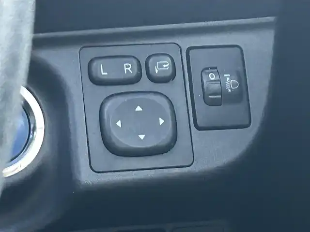 トヨタ アクア S 岡山県 2014(平26)年 9.8万km シルバーM 純正ナビ　NSCP-W64/ワンセグTV、CD、Bluetooth、AM、FM/ETC/バックカメラ/スマートキー/プッシュスタート