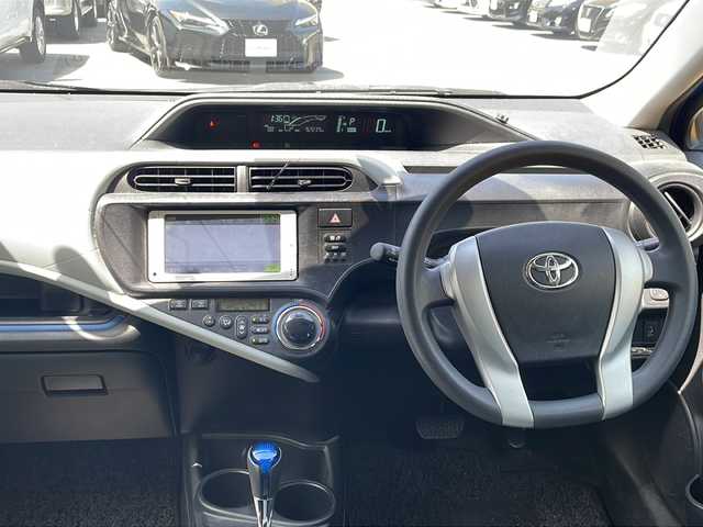 トヨタ アクア S 京都府 2014(平26)年 9.2万km コバルトブルーメタリック 社外SDナビ/NSCP-W46/CD/Bluetooth接続/ワンセグTV/バックカメラ　/ＥＴＣ　/ハロゲンライト　/横滑り防止　/純正フロアマット　/ベンチシート　/スマートキー /布系シート /オートライト /ダブルエアバック