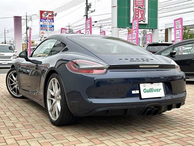 ポルシェ ケイマン GTS 鳥取県 2015(平27)年 4.8万km ダークブルーメタリック ディーラー車/６速マニュアル/スポーツクロノパッケージ/スポーツエキゾースト/PASM/電動格納リアスポイラー/BOSEサウンドシステム/スポーツシートプラス（レザー）/エアーシート（ヒーター）/エマージェンシーキーx2個/純正メモリナビゲーション/フルセグ・Bluetooth/バックカメラ/バックソナー/レッドキャリパー/純正20インチAW/エレクトリックパーキング/LEDヘッドライト/LEDデイライト/ETCユニット/天張アルカンターラ/アイドリングストップ/保証書・取説/記録簿R6R4R2H30H24H23H21