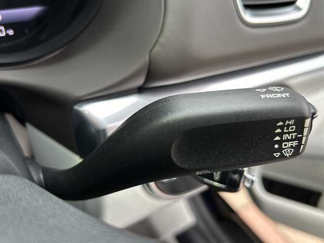 ポルシェ ケイマン GTS 鳥取県 2015(平27)年 4.8万km ダークブルーメタリック ディーラー車/６速マニュアル/スポーツクロノパッケージ/スポーツエキゾースト/PASM/電動格納リアスポイラー/BOSEサウンドシステム/スポーツシートプラス（レザー）/エアーシート（ヒーター）/エマージェンシーキーx2個/純正メモリナビゲーション/フルセグ・Bluetooth/バックカメラ/バックソナー/レッドキャリパー/純正20インチAW/エレクトリックパーキング/LEDヘッドライト/LEDデイライト/ETCユニット/天張アルカンターラ/アイドリングストップ/保証書・取説/記録簿R6R4R2H30H24H23H21