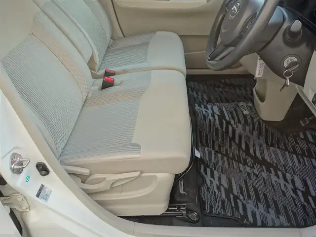 ダイハツ ムーヴ L SAⅡ 静岡県 2016(平28)年 1.7万km パールホワイトⅢ ワンオーナー／禁煙車/走行距離17千キロ/車検R9年1月20日/スマートアシストII/　・衝突警報機能/　・衝突回避支援ブレーキ機能/　・誤発進抑制制御機能/　・後方誤発進抑制制御機能/　・先行車発進のお知らせ/　・車線逸脱警報機能/社外KENWOODオーディオ/　CD/AM.FM/USB/AUX/リモコンキー/電動格納ミラー/純正フロアマット/純正ドアバイザー/取扱説明書/保証書