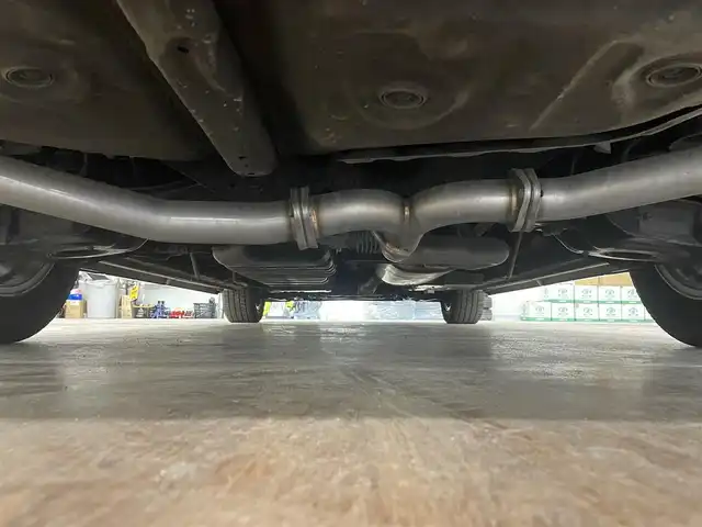 トヨタ アルファードハイブリット SR 道央・札幌 2019(平31)年 8.9万km ラグジュアリーホワイトパールクリスタルシャインガラスフレーク ワンオーナー/4WD/寒冷地仕様/OP　TRDエアロ（フロント/サイド/リア）/OP　TRD4本出しマフラー/ALPINE　11型ナビ/フルセグ/Bluetooth/CD/DVD/SD/HDMI/ALPINE　12.8型フリップダウンモニター/衝突軽減ブレーキ/レーンキープアシスト/横滑り防止/両側パワースライドドア/パワーバックドア/レーダークルーズコントロール/三眼LEDヘッドライト/シーケンシャルウィンカー/黒革シート/パワーシート（D/N）/エアーシート（D/N）/シートヒーター（D/N）/スマートキー×2/純正エンジンスターター/フロントワイパーデアイサー/コムテック前後ドラレコ/オートマチックハイビーム/保証書/取扱説明書