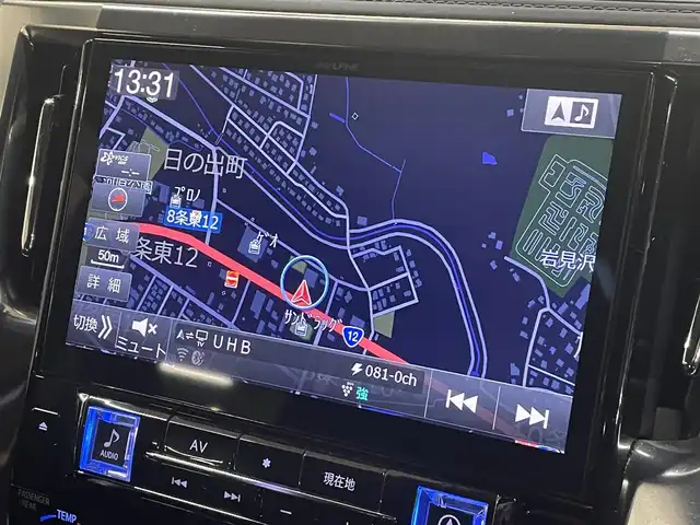 トヨタ アルファードハイブリット SR 道央・札幌 2019(平31)年 8.9万km ラグジュアリーホワイトパールクリスタルシャインガラスフレーク ワンオーナー/4WD/寒冷地仕様/OP　TRDエアロ（フロント/サイド/リア）/OP　TRD4本出しマフラー/ALPINE　11型ナビ/フルセグ/Bluetooth/CD/DVD/SD/HDMI/ALPINE　12.8型フリップダウンモニター/衝突軽減ブレーキ/レーンキープアシスト/横滑り防止/両側パワースライドドア/パワーバックドア/レーダークルーズコントロール/三眼LEDヘッドライト/シーケンシャルウィンカー/黒革シート/パワーシート（D/N）/エアーシート（D/N）/シートヒーター（D/N）/スマートキー×2/純正エンジンスターター/フロントワイパーデアイサー/コムテック前後ドラレコ/オートマチックハイビーム/保証書/取扱説明書