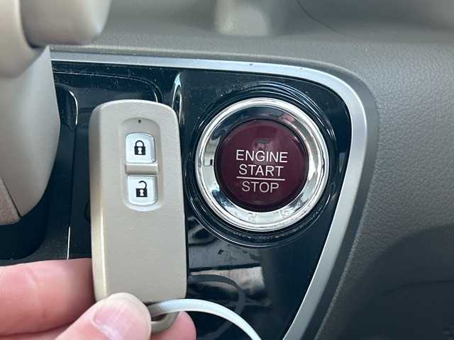 ホンダ Ｎ ＢＯＸ スラッシュ G・L 長野県 2019(令1)年 5万km サーフブルー ・純正7インチメモリーナビナビゲーション/CD DVD フルセグTV Bluetooth/・バックカメラ/・ビルトインETC/・ワンオーナー/・CTBA/・HIDヘッドライト/・オートライト/・社外15インチアルミホイール/・純正フロアマット/・電動格納ミラー/・スマートキー/・エンジンプッシュスタート