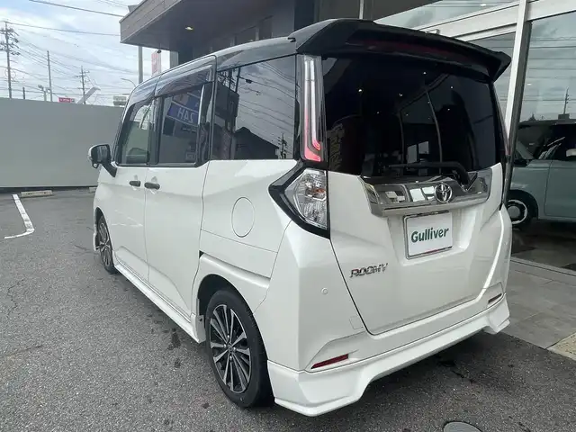 トヨタ ルーミー カスタムG－T 愛知県 2022(令4)年 1.1万km ブラックマイカメタリック/パールホワイト2トーン AIS検査実施済　評価点5点/ワンオーナー　/スポイラー（FSR) /両側パワースライドドア　/ディスプレイオーディオ　/Androidauto /AppleCarPlay /バックカメラ　/シートヒーター　/LEDヘッド　/ステアリングスイッチ　/レーダークルーズコントロール　/説明書　/保証書　/スペアキー