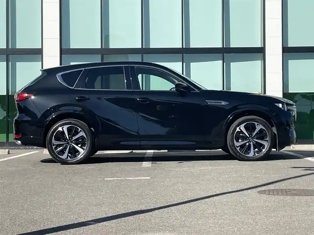 マツダ ＣＸ－６０ XD HV エクスクルーシブモダン 和歌山県 2023(令5)年 1.2万km ジェットブラックマイカ メーカーOP：ドライバーパーソナライゼーションシステムパッケージ/純正ナビ/・FM/AM/Bluetooth/・フルセグTV/HDMI/・全方位カメラ/レザーシート/・前席パワーシート、D席メモリー付き/・全席シートヒーター/・前席ベンチレーション/i-ACTIVSENSE/・スマートブレーキサポート/・アダプティブLEDヘッドライト/・ブラインドスポットモニター/・マツダレーダークルーズコントロール/・レーンキープアシスト/ステアリングヒーター/パドルシフト/ETC/LEDヘッドライト/オートホールド/電動パーキングブレーキ