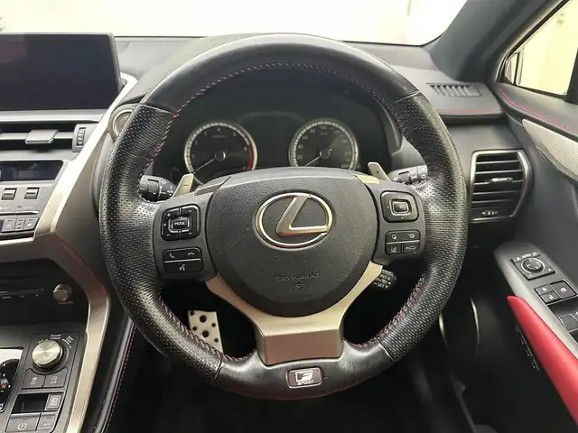 レクサス ＮＸ 300 Fスポーツ 兵庫県 2019(令1)年 4.1万km グラファイトブラックガラスフレーク 純正SDナビ(CD/DVD/SD/Bluetooth/フルセグ)/全方位カメラ/サンルーフ/社外エアロ/パワーシート/レザーシート/シートヒーター/エアシート/メモリーシート/ステアリングヒーター/パワーバックドア/ブラインドスポットモニター/追従型クルーズコントロール/LEDヘッドライト/オートライト/オートマチックハイビーム/アイドリングストップ/前後コーナーセンサー/純正18インチアルミホイール/純正フロアマット/前後ドライブレコーダー