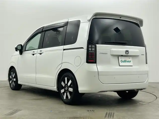ホンダ フリード ハイブリット e:HEV AIR EX 岡山県 2025(令7)年 0.7万km プラチナホワイトパール 純正11.4インチナビ（LXM-247VFLi）/・FM/AM/Bluetooth/フルセグ/CD/DVD/全方位カメラ/ハーフレザーシート/・シートヒーター/両側パワースライドドア/ETC2.0/ドライブレコーダー/ホンダセンシング/・衝突軽減ブレーキ/・車線逸脱警報/・アダプティブクルーズコントロール/・オートハイビーム/BSM/オートブレーキホールド/純正フロアマット/純正アルミ/新車保証書/取扱説明書/スペアキー×１