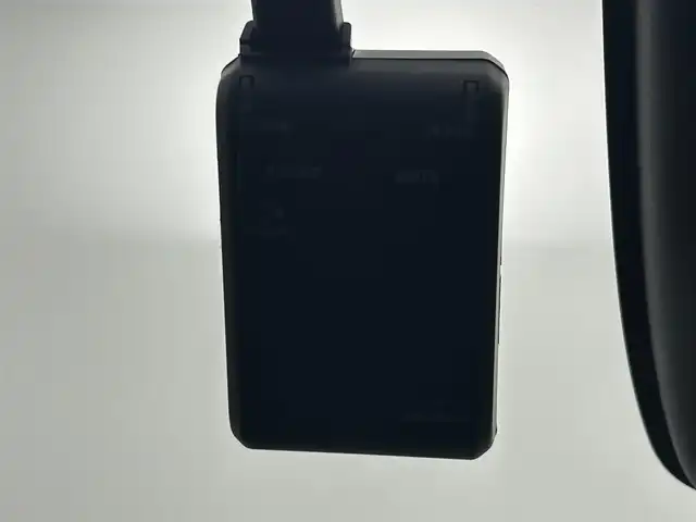 ホンダ フリード ハイブリット e:HEV AIR EX 岡山県 2025(令7)年 0.7万km プラチナホワイトパール 純正11.4インチナビ（LXM-247VFLi）/・FM/AM/Bluetooth/フルセグ/CD/DVD/全方位カメラ/ハーフレザーシート/・シートヒーター/両側パワースライドドア/ETC2.0/ドライブレコーダー/ホンダセンシング/・衝突軽減ブレーキ/・車線逸脱警報/・アダプティブクルーズコントロール/・オートハイビーム/BSM/オートブレーキホールド/純正フロアマット/純正アルミ/新車保証書/取扱説明書/スペアキー×１