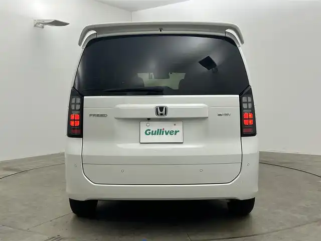 ホンダ フリード ハイブリット e:HEV AIR EX 岡山県 2025(令7)年 0.7万km プラチナホワイトパール 純正11.4インチナビ（LXM-247VFLi）/・FM/AM/Bluetooth/フルセグ/CD/DVD/全方位カメラ/ハーフレザーシート/・シートヒーター/両側パワースライドドア/ETC2.0/ドライブレコーダー/ホンダセンシング/・衝突軽減ブレーキ/・車線逸脱警報/・アダプティブクルーズコントロール/・オートハイビーム/BSM/オートブレーキホールド/純正フロアマット/純正アルミ/新車保証書/取扱説明書/スペアキー×１