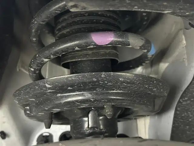 ホンダ フリード ハイブリット e:HEV AIR EX 岡山県 2025(令7)年 0.7万km プラチナホワイトパール 純正11.4インチナビ（LXM-247VFLi）/・FM/AM/Bluetooth/フルセグ/CD/DVD/全方位カメラ/ハーフレザーシート/・シートヒーター/両側パワースライドドア/ETC2.0/ドライブレコーダー/ホンダセンシング/・衝突軽減ブレーキ/・車線逸脱警報/・アダプティブクルーズコントロール/・オートハイビーム/BSM/オートブレーキホールド/純正フロアマット/純正アルミ/新車保証書/取扱説明書/スペアキー×１