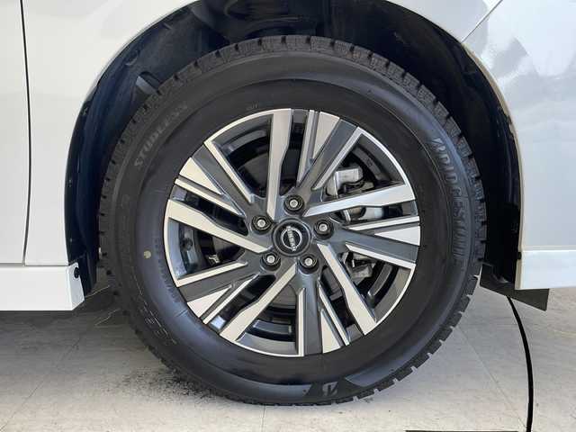 日産 セレナ ハイウェイスター V 愛知県 2023(令5)年 3.6万km プリズムホワイト プロパイロット/衝突軽減システム/全方位カメラ/両側パワースライドドア/クルーズコントロール/フルセグ/Bluetooth/バックカメラ/コーナーセンサー/純正アルミホイール/ブラインドスポットモニター/LEDヘッドライト/パドルシフト/イージーオープン機能/リアオートエアコン/インテリジェントミラー/オートマチックハイビーム/ETC/ステアリングスイッチ/スマートキー/プッシュスタート