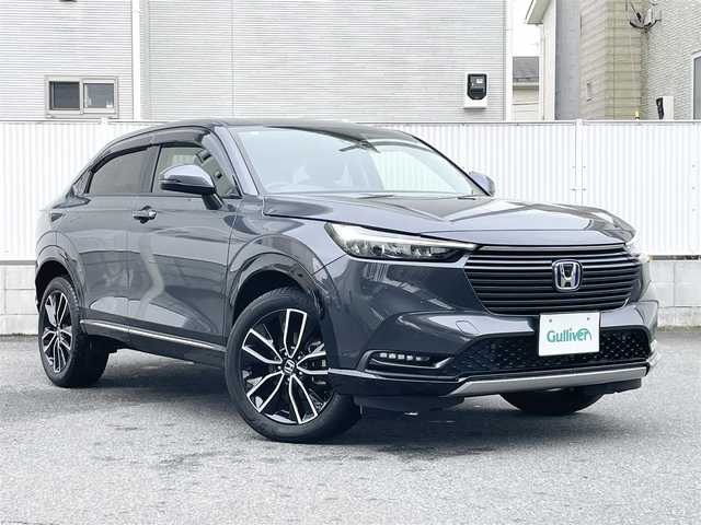 ホンダ ヴェゼル ハイブリッド e:HEV Z 栃木県 2023(令5)年 3.8万km メテオロイドグレーメタリック Honda SENSING/・衝突軽減ブレーキ(CMBS)/・誤発進抑制機能/・後方誤発進抑制機能/・近距離衝突軽減ブレーキ/・歩行者事故低減ステアリング/・路外逸脱抑制機能/・渋滞追従機能付アダプティブクルーズコントロー(ACC)/・車線維持支援システム(LKAS)/・トラフィックジャムアシスト(渋滞運転支援機能)/・先行車発進お知らせ機能/・標識認識機能/・オートハイビーム/・パーキングセンサーシステム/アダプティブドライビングビーム/ハンズフリーアクセスパワーテールゲート/純正9インチSDナビ［VXU-235VZi］/・フルセグ/・Bluetooth/・DVD/CD/SD/・USB/リアワイドカメラ/ETC/コンビシート/運転席＆助手席シートヒーター/パドルシフト/フルLEDヘッドライト/18インチアルミホイール