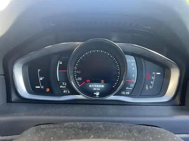 ボルボ Ｖ７０ T4 SE 兵庫県 2014(平26)年 7.8万km 黒 純正ＳＤナビ/・ワンセグＴＶ/・ＡＵＸ/・ＵＳＢ/・オートライト/・純正アルミ/・純正フロアマット/・パドルシフト/・シートヒーター/・エアーシート/・レザーシート/・パワーシート/・スマートキー×２/・取説/・保証書/・パドルシフト/・ルーフレール