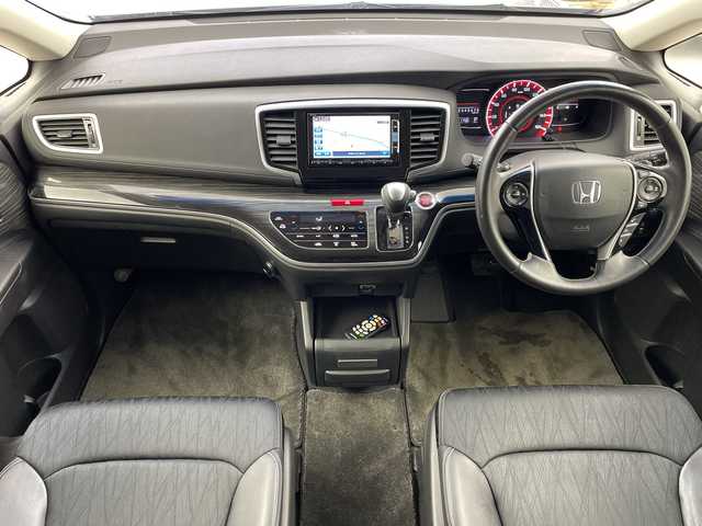 ホンダ オデッセイ アブソルート EX 岐阜県 2015(平27)年 5.7万km プレミアムヴィーナスブラックP アルパインフリップダウンモニター/純正ナビ/CD/DVD/Bluetooth/フルセグTV/両側パワースライドドア/ブラインドスポットモニター/バックカメラ/衝突軽減ブレーキ/アダプティブクルーズコントロール/レーンキープアシスト/パワーシート/ビルトインETC/パドルシフト/革巻きステアリング/ハーフレザーシート/オットマン