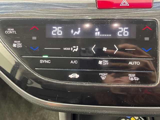 ホンダ オデッセイ アブソルート EX 岐阜県 2015(平27)年 5.7万km プレミアムヴィーナスブラックP アルパインフリップダウンモニター/純正ナビ/CD/DVD/Bluetooth/フルセグTV/両側パワースライドドア/ブラインドスポットモニター/バックカメラ/衝突軽減ブレーキ/アダプティブクルーズコントロール/レーンキープアシスト/パワーシート/ビルトインETC/パドルシフト/革巻きステアリング/ハーフレザーシート/オットマン