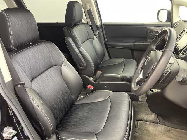 ホンダ オデッセイ アブソルート EX 岐阜県 2015(平27)年 5.7万km プレミアムヴィーナスブラックP アルパインフリップダウンモニター/純正ナビ/CD/DVD/Bluetooth/フルセグTV/両側パワースライドドア/ブラインドスポットモニター/バックカメラ/衝突軽減ブレーキ/アダプティブクルーズコントロール/レーンキープアシスト/パワーシート/ビルトインETC/パドルシフト/革巻きステアリング/ハーフレザーシート/オットマン