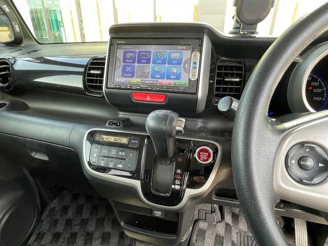 ホンダ Ｎ ＢＯＸ カスタム G SSパッケージ 愛知県 2014(平26)年 7万km プレミアムゴールドパープルパール (株)IDOMが運営する【じしゃロン名古屋鳴海店】の自社ローン専用車両になりますこちらは現金またはオートローンご利用時の価格です。自社ローンご希望の方は別途その旨お申付け下さい/Gathersナビ/ワンセグ/Bluetooth/CD/DVD/バックカメラ/両側パワースライドドア/スマートキー/プッシュスタート/スタッドレスセット車載/キセノンヘッドライト/オートライト