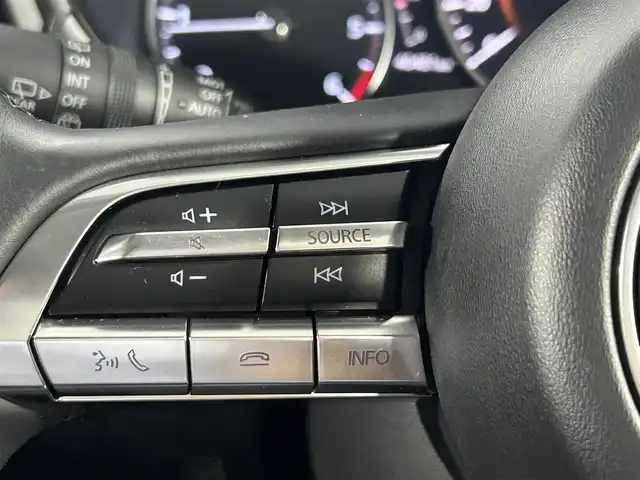 マツダ ＣＸ－３０ XD Lパッケージ 佐賀県 2020(令2)年 4.1万km マシーングレープレミアムM 純正8型ナビ/（ＡＭ/ＦＭ/CD/DVD/Bluetooth/フルセグTV）/全周囲カメラ/クルーズコントロール(追従あり)/パワーバックドア/衝突被害軽減システム/ETC/レーンアシスト/シートヒーター/レザーシート/パワーシート/シートメモリ/オートエアコン/盗難防止装置/横滑り防止装置/オートライト/オートマチックハイビーム/スマートキー/プッシュスタート/パドルシフト/コーナーセンサー/LEDヘッドライト/純正フロアマット/純正18インチアルミホイール/ステアリングスイッチ/ドアバイザー