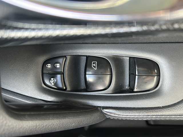 日産 エクストレイル 20X エマージェンシーブレーキ 沖縄県 2015(平27)年 8.5万km ダイヤモンドブラック 純正ナビ・Bluetooth・CD・DVD/全方位カメラ/ETC/オートライト/クルーズコントロール/シートヒーター