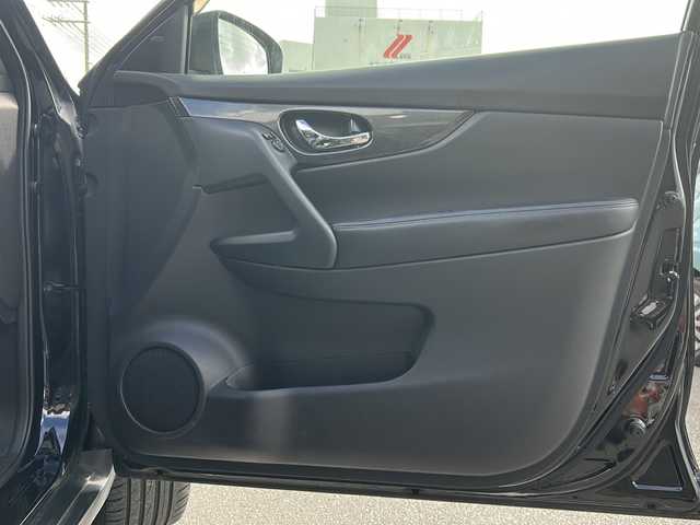 日産 エクストレイル 20X エマージェンシーブレーキ 沖縄県 2015(平27)年 8.5万km ダイヤモンドブラック 純正ナビ・Bluetooth・CD・DVD/全方位カメラ/ETC/オートライト/クルーズコントロール/シートヒーター