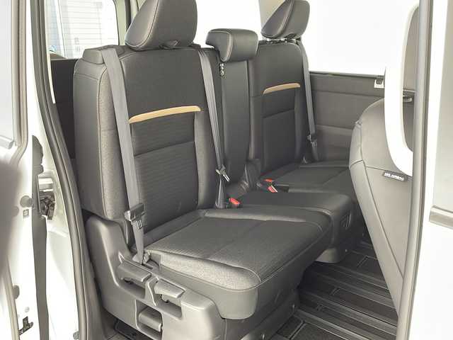 日産 セレナ e－パワー ハイウェイスター V 愛知県 2023(令5)年 3.8万km ホワイト プロパイロット/衝突軽減システム/全方位カメラ/両側パワースライドドア/レーダークルーズコントロール/Bluetooth/バックカメラ/イージーオープン機能/コーナーセンサー/純正アルミホイール/ETC2.0/ブラインドスポットモニター/LEDヘッドライト/インテリジェントミラー/リアオートエアコン/オートマチックハイビーム/ドライブレコーダー/ステアリングスイッチ/スマートキー/プッシュスタート