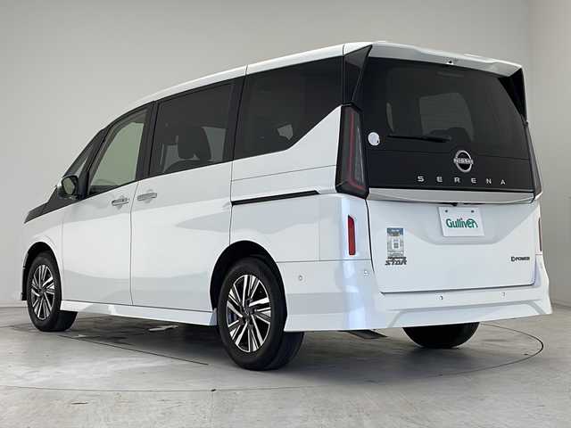 日産 セレナ e－パワー ハイウェイスター V 愛知県 2023(令5)年 3.8万km ホワイト プロパイロット/衝突軽減システム/全方位カメラ/両側パワースライドドア/レーダークルーズコントロール/Bluetooth/バックカメラ/イージーオープン機能/コーナーセンサー/純正アルミホイール/ETC2.0/ブラインドスポットモニター/LEDヘッドライト/インテリジェントミラー/リアオートエアコン/オートマチックハイビーム/ドライブレコーダー/ステアリングスイッチ/スマートキー/プッシュスタート