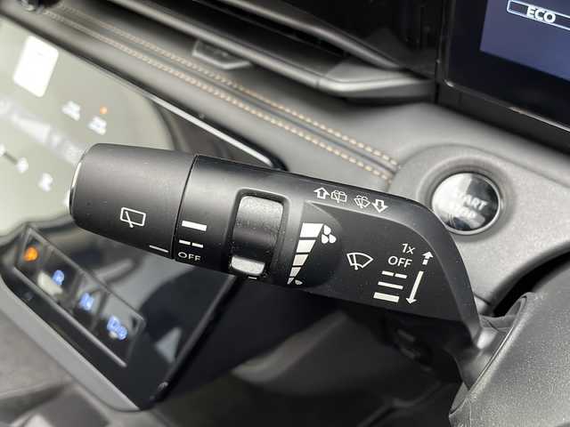 日産 セレナ e－パワー ハイウェイスター V 愛知県 2023(令5)年 3.8万km ホワイト プロパイロット/衝突軽減システム/全方位カメラ/両側パワースライドドア/レーダークルーズコントロール/Bluetooth/バックカメラ/イージーオープン機能/コーナーセンサー/純正アルミホイール/ETC2.0/ブラインドスポットモニター/LEDヘッドライト/インテリジェントミラー/リアオートエアコン/オートマチックハイビーム/ドライブレコーダー/ステアリングスイッチ/スマートキー/プッシュスタート