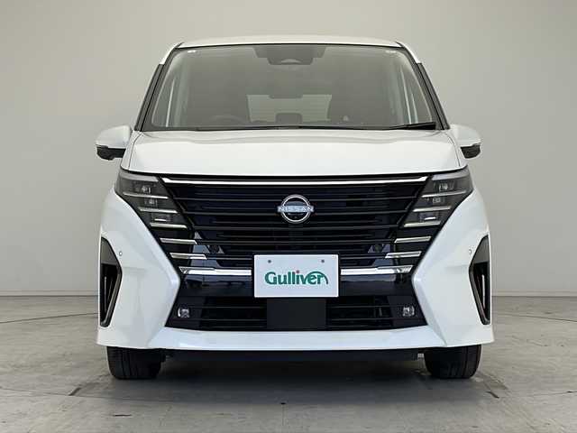 日産 セレナ e－パワー ハイウェイスター V 愛知県 2023(令5)年 3.8万km ホワイト プロパイロット/衝突軽減システム/全方位カメラ/両側パワースライドドア/レーダークルーズコントロール/Bluetooth/バックカメラ/イージーオープン機能/コーナーセンサー/純正アルミホイール/ETC2.0/ブラインドスポットモニター/LEDヘッドライト/インテリジェントミラー/リアオートエアコン/オートマチックハイビーム/ドライブレコーダー/ステアリングスイッチ/スマートキー/プッシュスタート