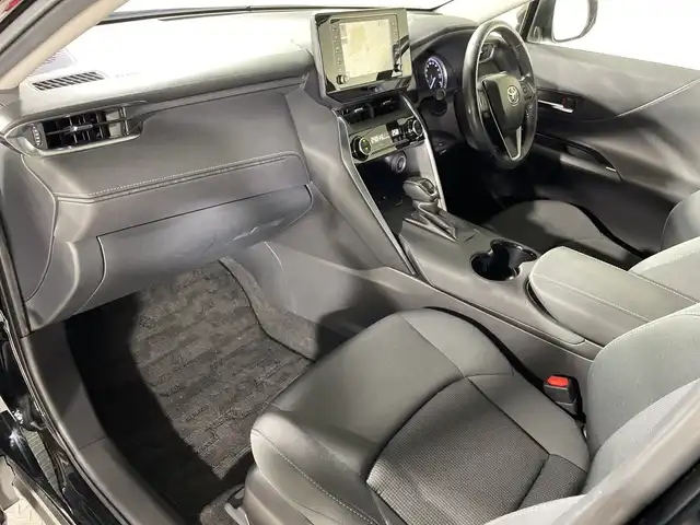 トヨタ ハリアー S 神奈川県 2020(令2)年 3.7万km ブラック 純正ディスプレイオーディオ/Tコネクトナビ/Bluetooth　USB　Miracast AUX/バックカメラ/セーフティセンス/プリクラッシュセーフティ/レーンディパーチャーアラート/レーダークルーズコントロール/オートハイビーム/前後ソナー/革巻きステアリング/ステアリングスイッチ/ビルトインETC/電動パーキングブレーキ/オートブレーキホールド/プッシュスタート/スマートキー/モデリスタエアロ【フロント/サイド/リアアンダー】/純正リアスポイラー/純正17インチアルミホイール