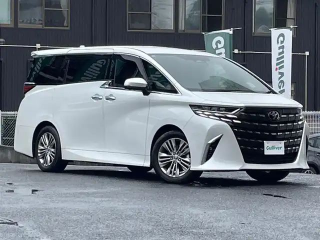 トヨタ アルファード Z 宮城県 2023(令5)年 0.8万km プラチナホワイトパールマイカ ワンオーナー/純正メモリーナビ（ＦＭ／ＡＭ／ＢＴ）　/フルセグテレビ　/レザーシート　/プリクラッシュセーフティー　/レーダークルーズコントロール　/レーンキープアシスト　/コーナーセンサー/ブラインドスポットモニター　/横滑り防止装置/全方位カメラ/フロントカメラ/バックカメラ/パワーバックドア/オートマチックハイビーム/オートライト/ベンチレーション/全席シートヒーター/ステアリングヒーター/前席パワーシート/シートメモリー/フリップダウンモニター/デジタルインナーミラー/ドライブレコーダー（前後型）/テレビキャンセラー/スマートキー/プッシュスタート/ETC2.0/両側パワースライドドア/電動パーキングブレーキ/電動格納ミラー