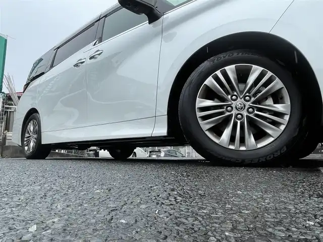 トヨタ アルファード Z 宮城県 2023(令5)年 0.8万km プラチナホワイトパールマイカ ワンオーナー/純正メモリーナビ（ＦＭ／ＡＭ／ＢＴ）　/フルセグテレビ　/レザーシート　/プリクラッシュセーフティー　/レーダークルーズコントロール　/レーンキープアシスト　/コーナーセンサー/ブラインドスポットモニター　/横滑り防止装置/全方位カメラ/フロントカメラ/バックカメラ/パワーバックドア/オートマチックハイビーム/オートライト/ベンチレーション/全席シートヒーター/ステアリングヒーター/前席パワーシート/シートメモリー/フリップダウンモニター/デジタルインナーミラー/ドライブレコーダー（前後型）/テレビキャンセラー/スマートキー/プッシュスタート/ETC2.0/両側パワースライドドア/電動パーキングブレーキ/電動格納ミラー