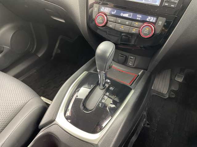 日産 エクストレイル ハイブリッド 20X エマージェンシーブレーキ 岐阜県 2016(平28)年 3.9万km バーニングレッド 純正SDナビ/フルセグ/BT/USB/DVD/アラウンドビューモニター/ビルトインETC/車線逸脱警報/後側方車両検知警報/エマージェンシーブレーキ/踏み間違い衝突防止アシスト/ヒルスタートアシスト/クリアランスソナー/パワーバックドア/前席シートヒーター/純正フロアマット/サイドバイザー/LEDオートライト/プッシュスタート/スマートキー/スペアキー