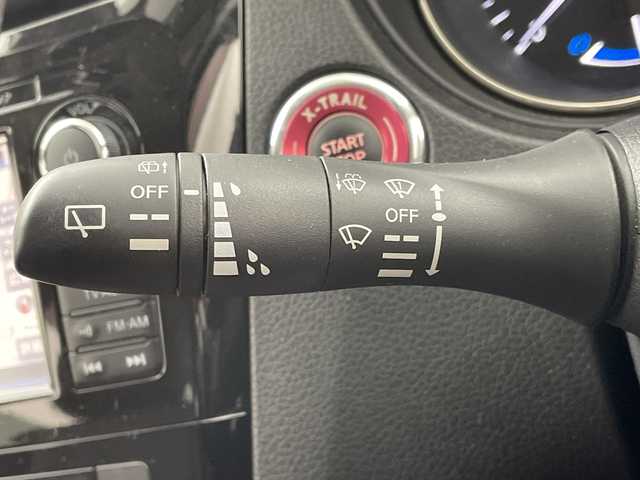 日産 エクストレイル ハイブリッド 20X エマージェンシーブレーキ 岐阜県 2016(平28)年 3.9万km バーニングレッド 純正SDナビ/フルセグ/BT/USB/DVD/アラウンドビューモニター/ビルトインETC/車線逸脱警報/後側方車両検知警報/エマージェンシーブレーキ/踏み間違い衝突防止アシスト/ヒルスタートアシスト/クリアランスソナー/パワーバックドア/前席シートヒーター/純正フロアマット/サイドバイザー/LEDオートライト/プッシュスタート/スマートキー/スペアキー