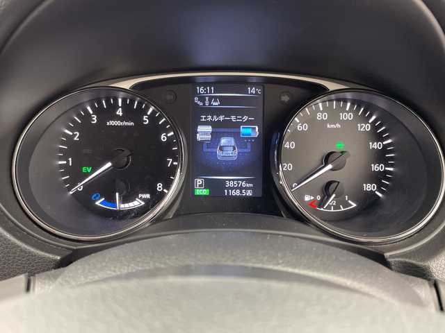 日産 エクストレイル ハイブリッド 20X エマージェンシーブレーキ 岐阜県 2016(平28)年 3.9万km バーニングレッド 純正SDナビ/フルセグ/BT/USB/DVD/アラウンドビューモニター/ビルトインETC/車線逸脱警報/後側方車両検知警報/エマージェンシーブレーキ/踏み間違い衝突防止アシスト/ヒルスタートアシスト/クリアランスソナー/パワーバックドア/前席シートヒーター/純正フロアマット/サイドバイザー/LEDオートライト/プッシュスタート/スマートキー/スペアキー