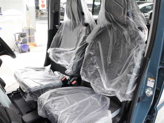 スズキ ハスラー HYBRID G 千葉県 2025(令7)年 0.1万km未満 デニムブルー ガンメタリック 2トーン 【届出済未使用車】/【デニムブルー/ガンメタリック2トーン（D4E）】/LEDヘッドライト/シートヒーター/マルチインフォメーションディスプレイ（カラー）/ステアリングスイッチ/スズキセーフティサポート/・デュアルセンサーブレーキサポート/・後退時ブレーキサポート/・誤発進/後方誤発進抑制機能/・車線逸脱抑制/警報機能/・ふらつき警報機能/・標識認識機能/・アダプティブクルーズコントロール/・先行車発進お知らせ機能/・ハイビームアシスト/プッシュスタート/スマートキー2本/シートヒーター/アイドリングストップ/オートライト/サイドエアバッグ/カーテンエアバッグ/保証書/取扱説明書/