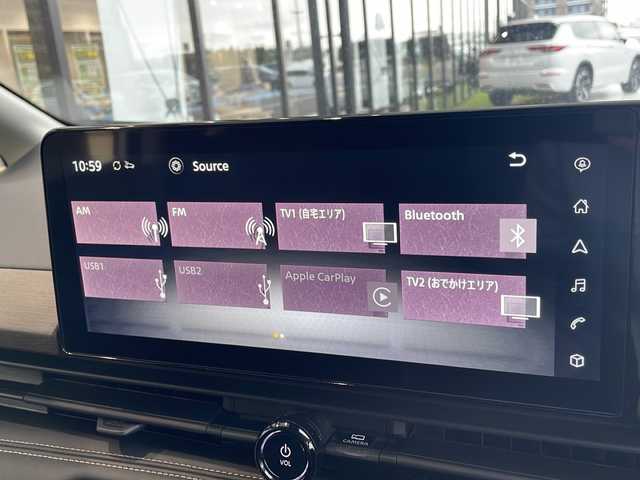 日産 セレナ ハイウェイスター V 愛知県 2023(令5)年 2.5万km プリズムホワイト プロパイロット/衝突被害軽減ブレーキ/純正ディスプレイオーディオ（ナビあり）/フリップダウンモニター/全方位カメラ/両側パワースライドドア/レーダークルーズコントロール/シートヒーター/Bluetooth/バックカメラ/イージーオープン機能/コーナーセンサー/純正アルミホイール/ETC2.0/ブラインドスポットモニター/LEDヘッドライト/パドルシフト/インテリジェントミラー/ステアリングヒーター/リアオートエアコン/オートマチックハイビーム/ステアリングスイッチ/スマートキー/プッシュスタート